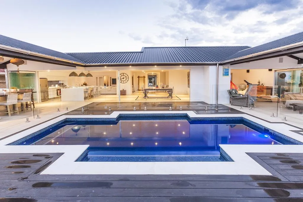Rumrunner Resort Gold Coast Holiday home