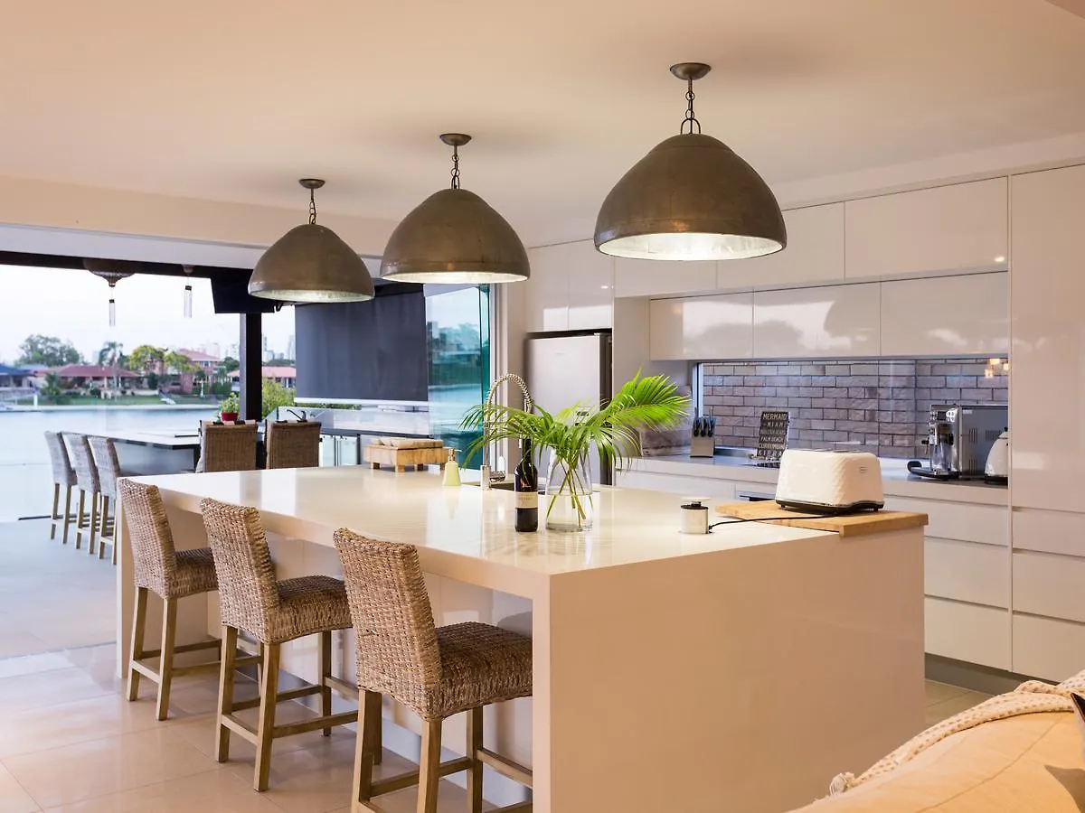Rumrunner Resort Gold Coast 0*,  Australia